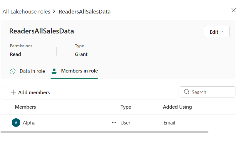 Alpha est membre du rôle ReadersAllSalesData